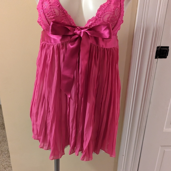 Victoria Secret bright pink sheer lace and crinkle baby doll lingerie size Small - Picture 5 of 7